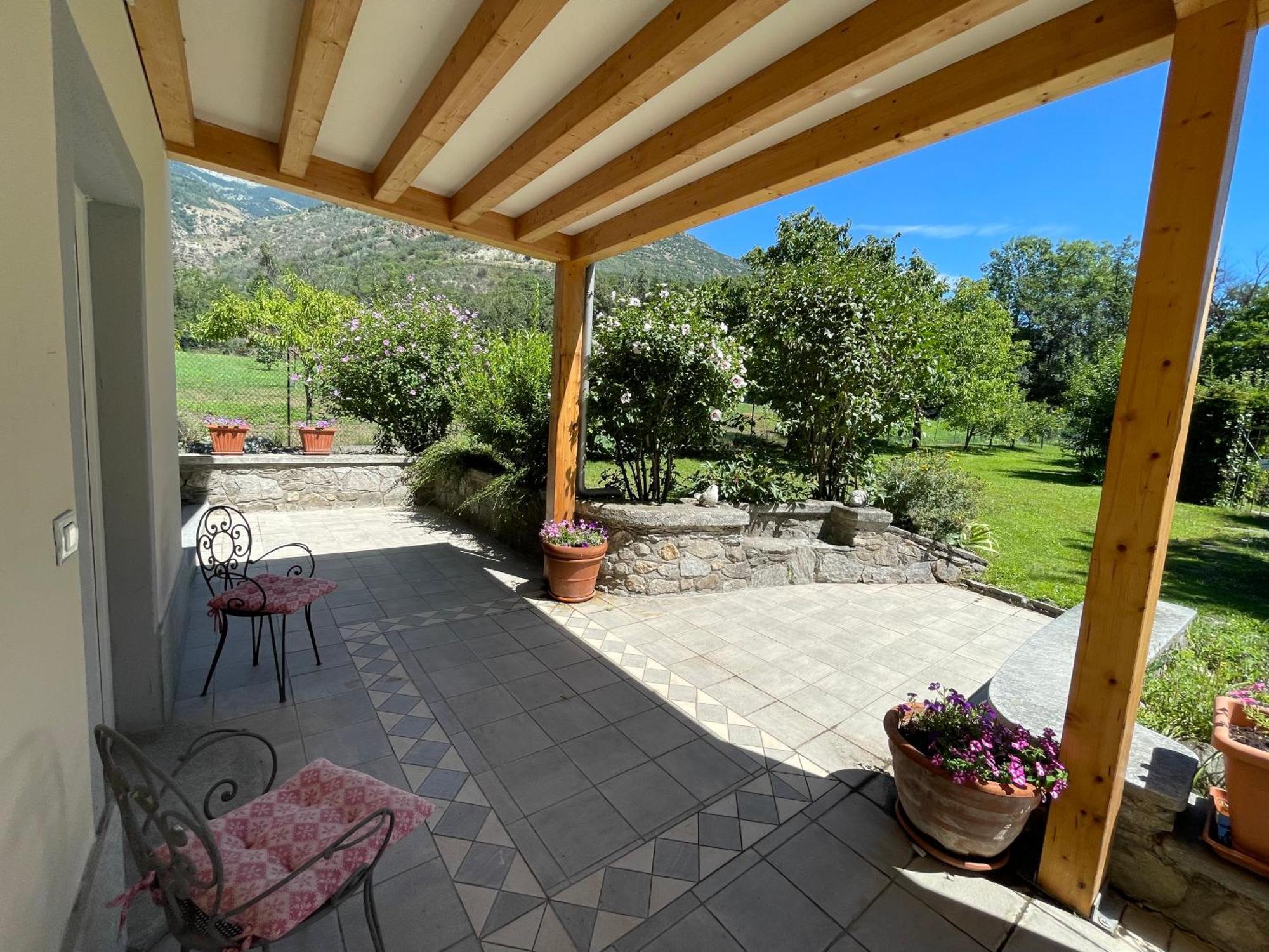 La Casina Di Oscar Ad Ao V Combe Vda Quart 0014 E 00I6 Διαμέρισμα Εξωτερικό φωτογραφία