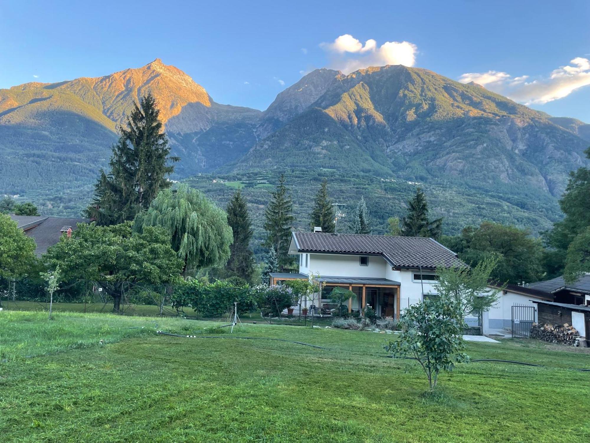 La Casina Di Oscar Ad Ao V Combe Vda Quart 0014 E 00I6 Διαμέρισμα Εξωτερικό φωτογραφία