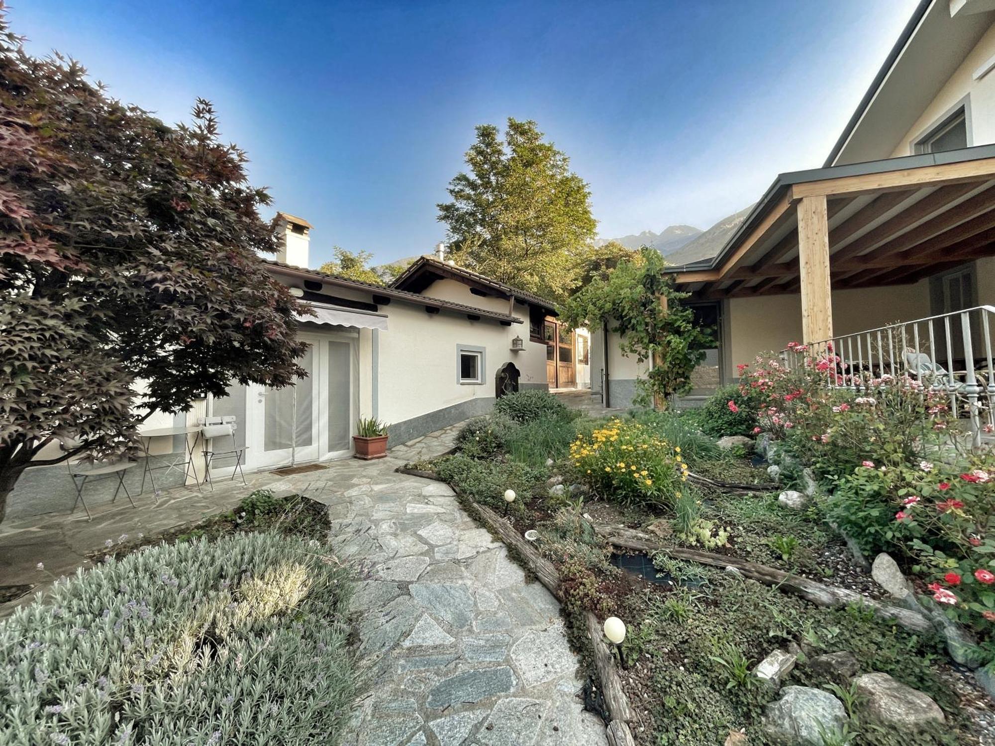 La Casina Di Oscar Ad Ao V Combe Vda Quart 0014 E 00I6 Διαμέρισμα Εξωτερικό φωτογραφία